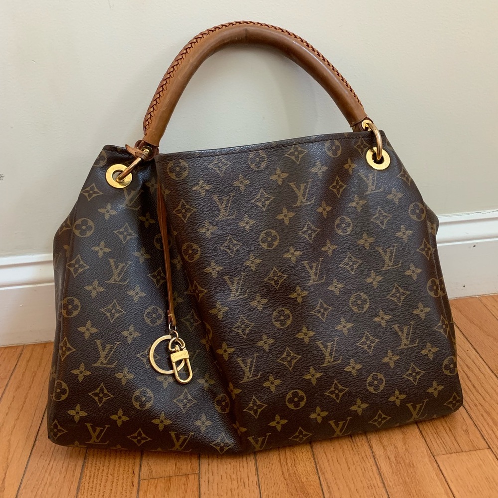 Authentic LV artsy GM
